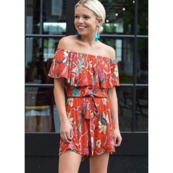 Veronica M Off the Shoulder
Stretch Floral Romper Size S - Picture 7 of 7